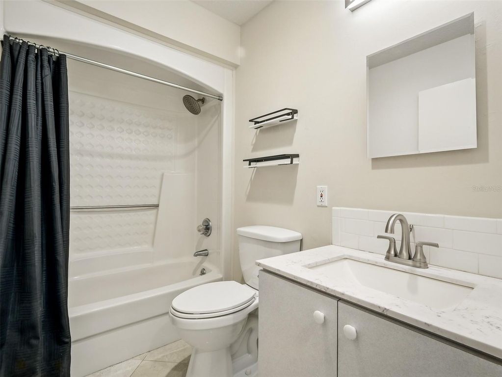 Image 25 of property listing at 2 BIRDIE DRIVE, New Smyrna Beach, FL 32168