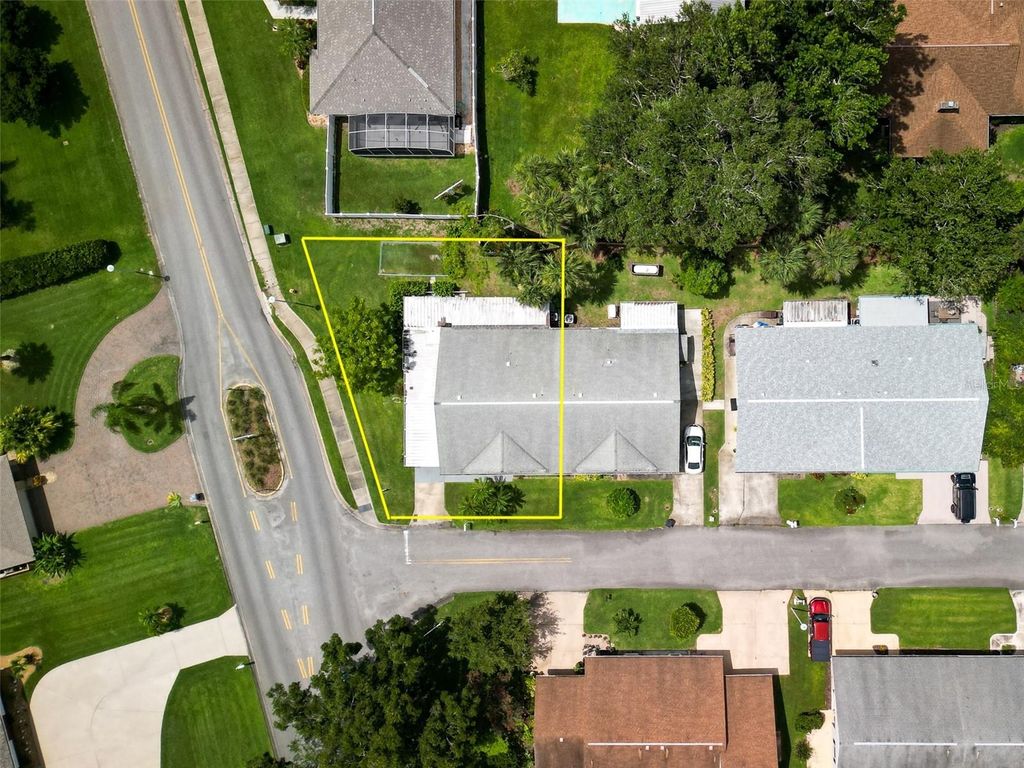 Image 35 of property listing at 2 BIRDIE DRIVE, New Smyrna Beach, FL 32168