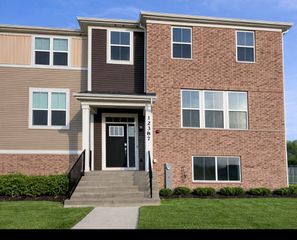 12387 Tinsley Street, Huntley, IL 60142