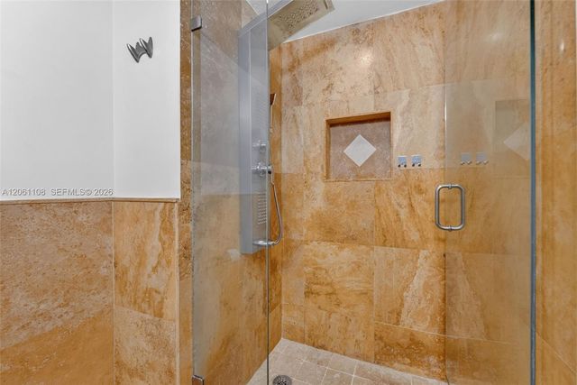 6800 SW 45th Ln 124, Miami, FL 33155
