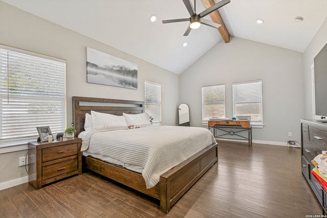 25375 US Highway 281 S, San Antonio, TX 78264