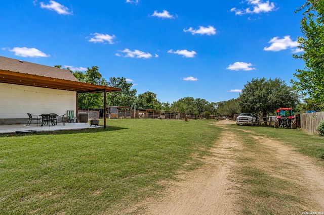 25375 US Highway 281 S, San Antonio, TX 78264