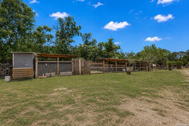 25375 US Highway 281 S, San Antonio, TX 78264