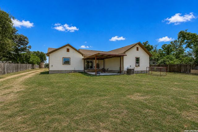 25375 US Highway 281 S, San Antonio, TX 78264