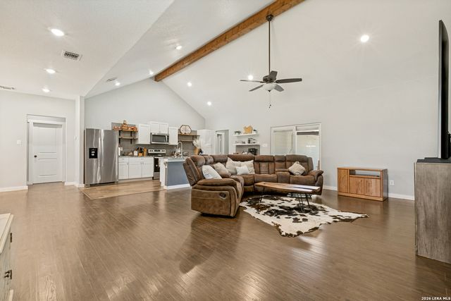 25375 US Highway 281 S, San Antonio, TX 78264