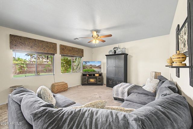 6183 S BANNING Street, Gilbert, AZ 85298
