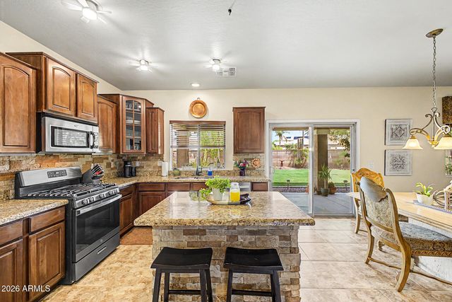 6183 S BANNING Street, Gilbert, AZ 85298
