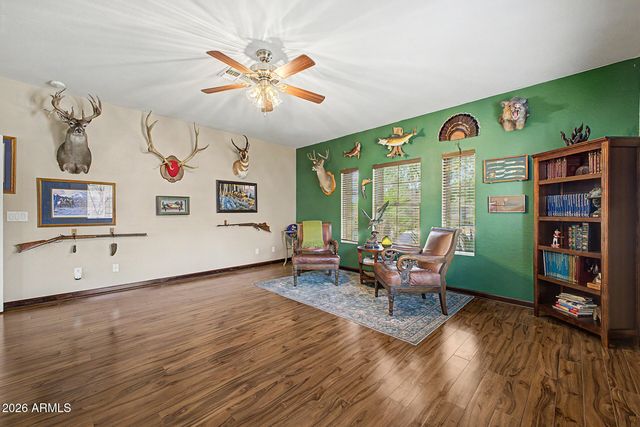 6183 S BANNING Street, Gilbert, AZ 85298