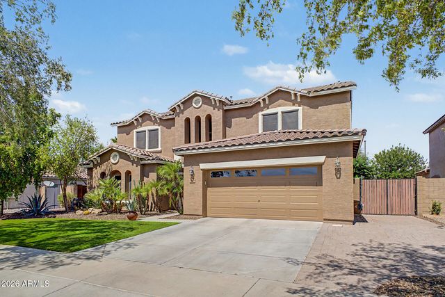 6183 S BANNING Street, Gilbert, AZ 85298