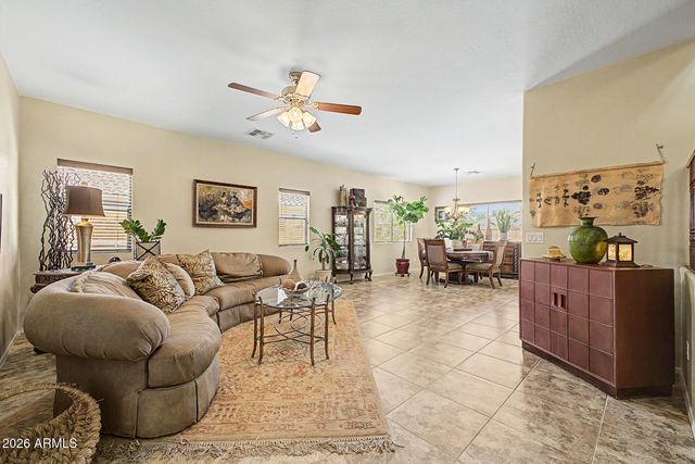 6183 S BANNING Street, Gilbert, AZ 85298