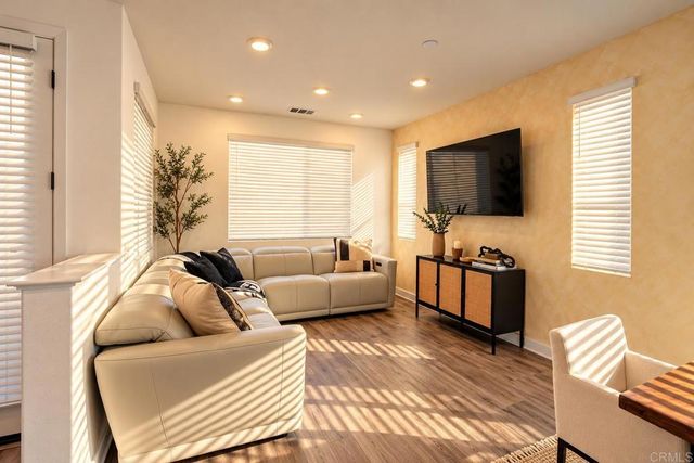 812 Makani St 2, Chula Vista, CA 91911