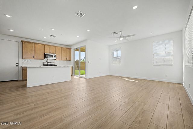 2285 S SWAN Court, Gilbert, AZ 85295