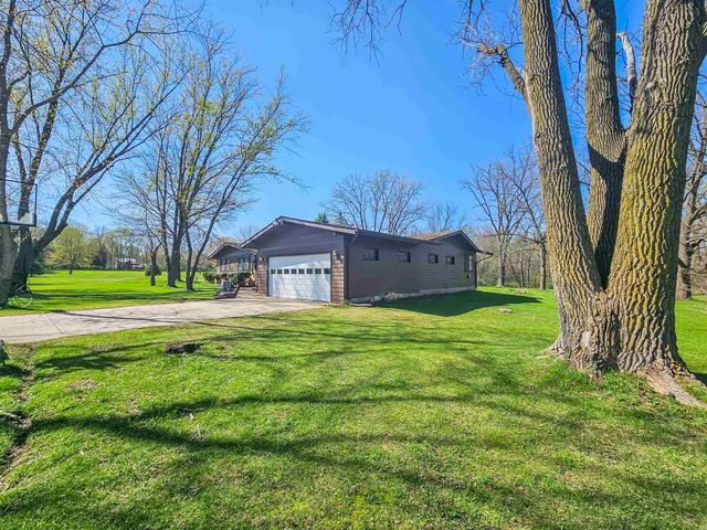 10726 W County Road K Road, Beloit, WI 53511