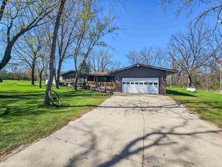 10726 W County Road K Road, Beloit, WI 53511