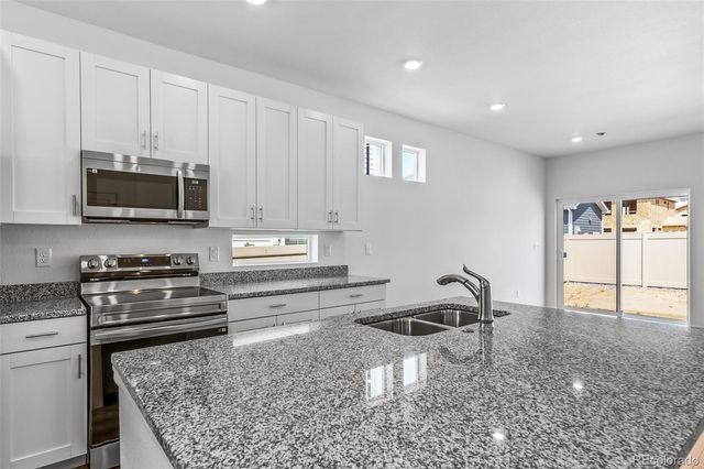 22387 E 39th Avenue, Aurora, CO 80019