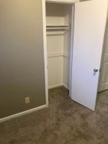 1531 Bachtold Ave, Salina, KS 67401