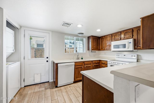 9831 S 48TH Way 5, Phoenix, AZ 85044