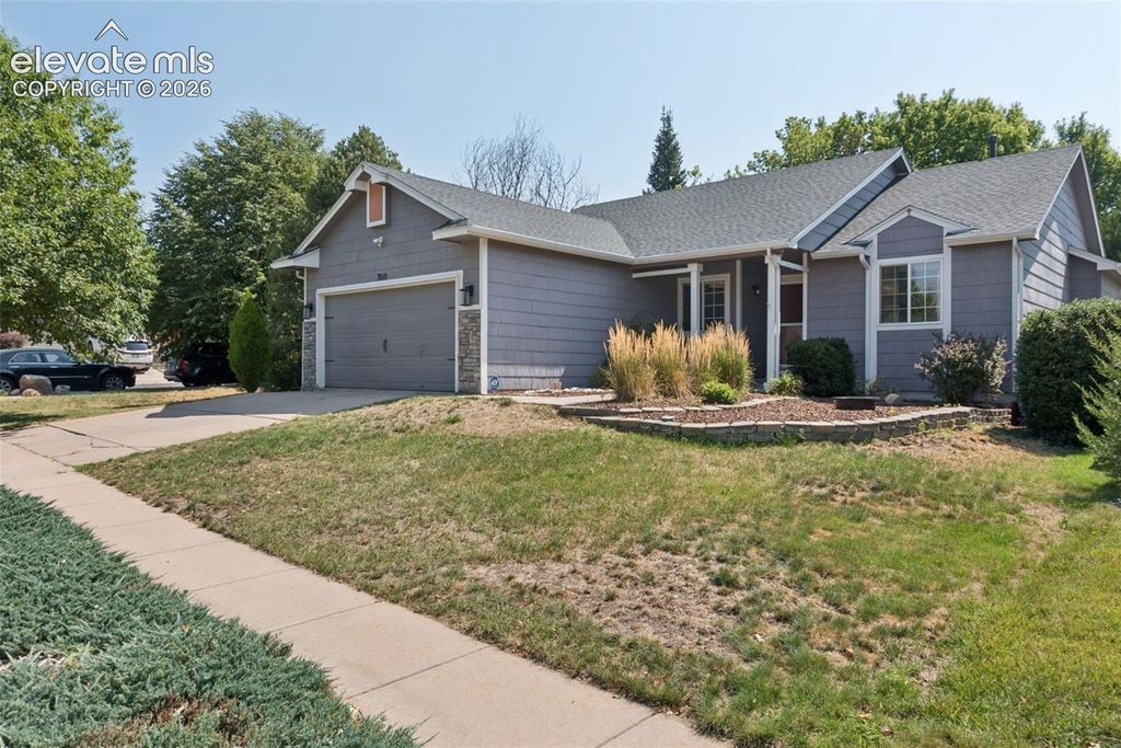 7010 Blazing Trail Drive, Colorado Springs, CO 80922 — photo 2