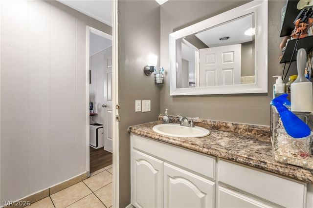 3809 Pecan Lane, Las Vegas, NV 89115