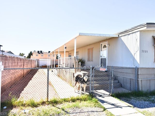 3809 Pecan Lane, Las Vegas, NV 89115