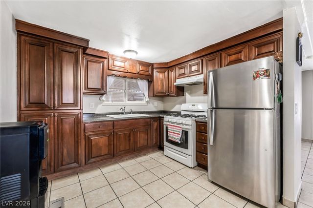 3809 Pecan Lane, Las Vegas, NV 89115