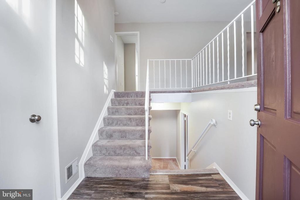12003 PARK SHORE CT, Woodbridge, VA 22192