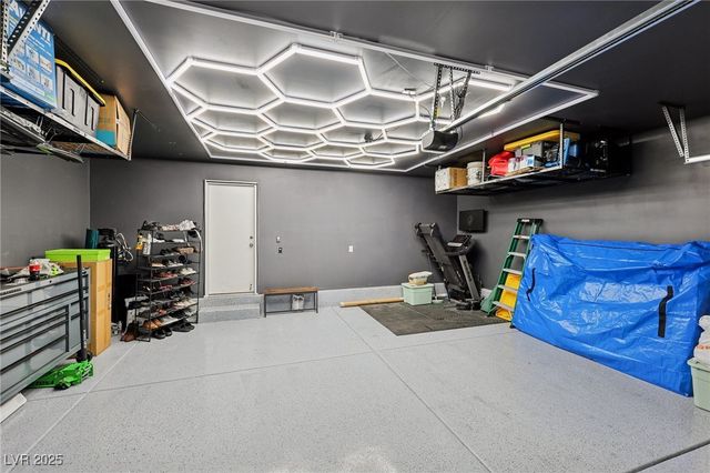 9649 Oliver Hills Avenue, Las Vegas, NV 89143