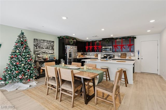 9649 Oliver Hills Avenue, Las Vegas, NV 89143