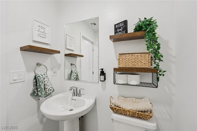 9649 Oliver Hills Avenue, Las Vegas, NV 89143