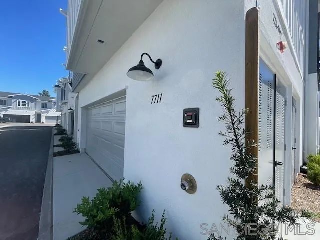 7711 Jasmine Ct., Santee, CA 92071