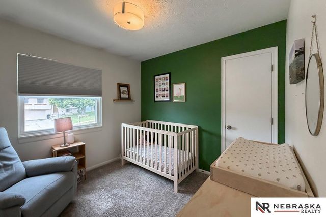 4221 N 131st Street, Omaha, NE 68164