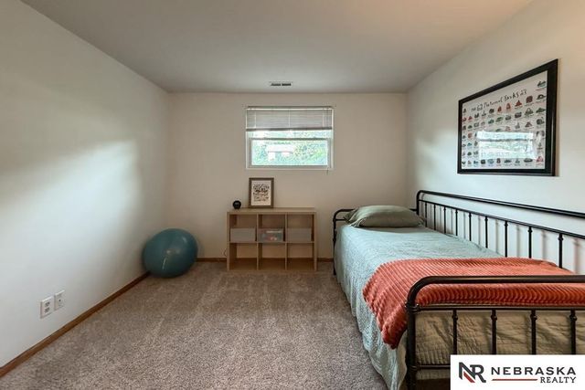 4221 N 131st Street, Omaha, NE 68164