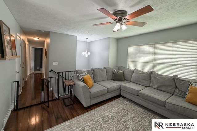 4221 N 131st Street, Omaha, NE 68164