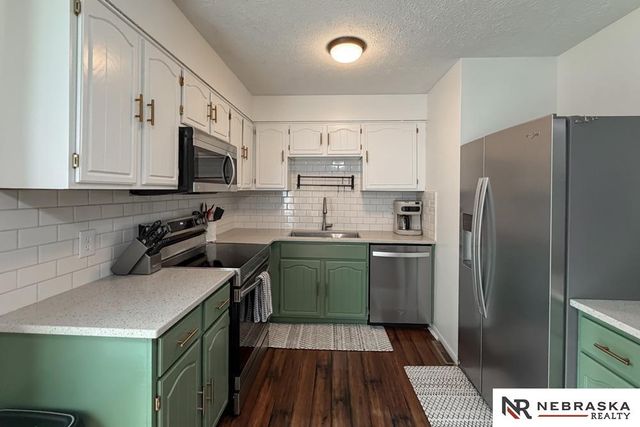 4221 N 131st Street, Omaha, NE 68164