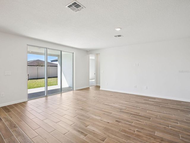 1681 DRAUGHTON DRIVE, Zephyrhills, FL 33541