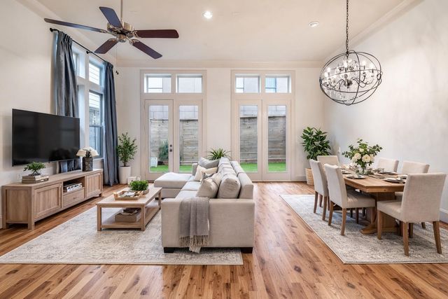 1103 Summer Street, Houston, TX 77007