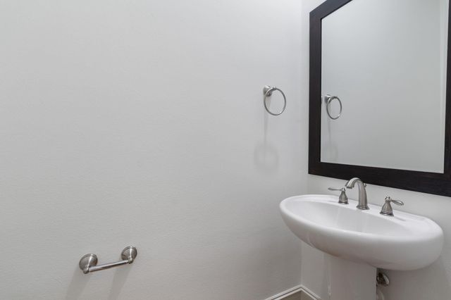 1103 Summer Street, Houston, TX 77007