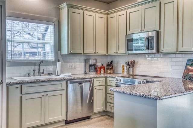 1018 7th Street, Somerville, TX 77879