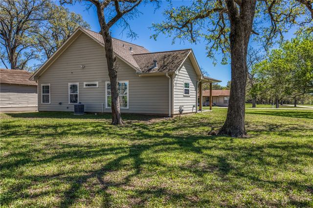 1018 7th Street, Somerville, TX 77879