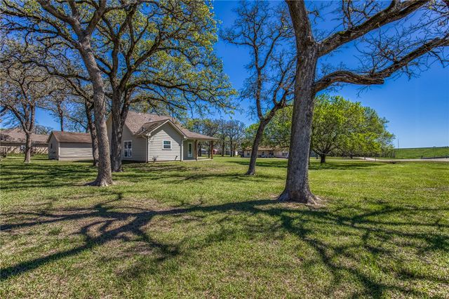 1018 7th Street, Somerville, TX 77879