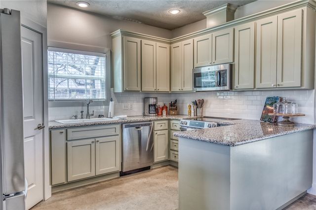 1018 7th Street, Somerville, TX 77879