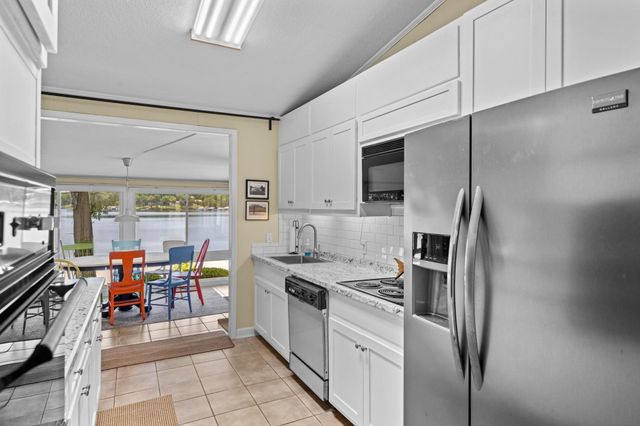 241 FRED COLE LN, Sugar Tree, TN 38380