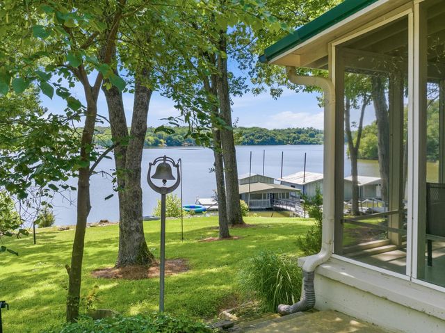 241 FRED COLE LN, Sugar Tree, TN 38380
