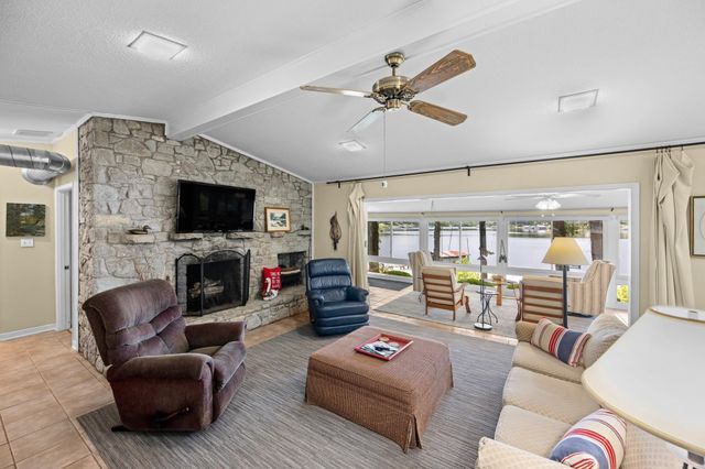 241 FRED COLE LN, Sugar Tree, TN 38380