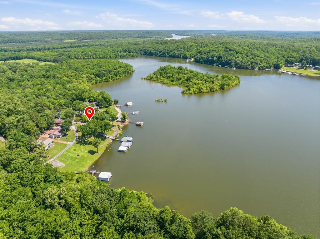 241 FRED COLE LN, Sugar Tree, TN 38380