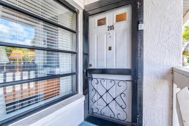 918 CAPRI ISLES BOULEVARD 205, Venice, FL 34292