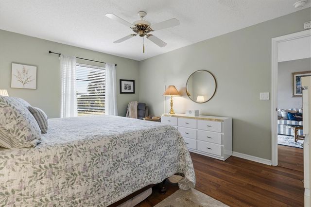 918 CAPRI ISLES BOULEVARD 205, Venice, FL 34292