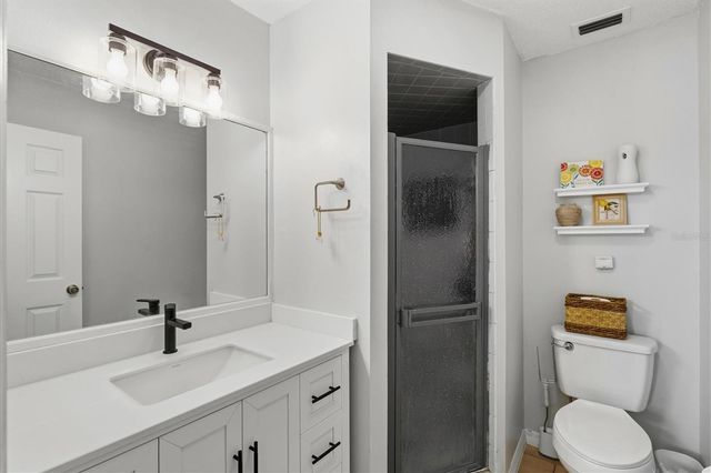 918 CAPRI ISLES BOULEVARD 205, Venice, FL 34292