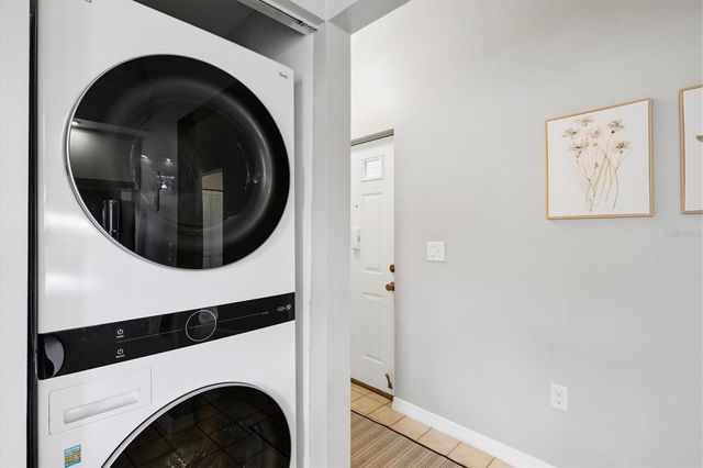 918 CAPRI ISLES BOULEVARD 205, Venice, FL 34292