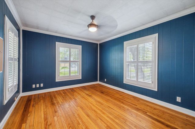 211 W 31st Street, Houston, TX 77018